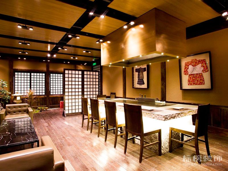 关于深圳餐饮餐厅装修设计要点是什么？